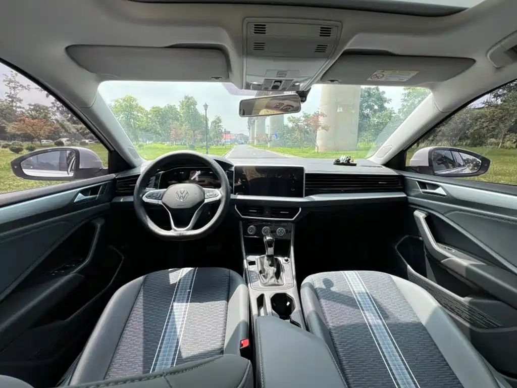 2026 Volkswagen Sagitar