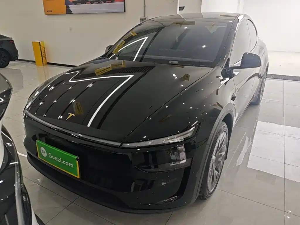 Tesla Model Y L 2026 2025 Facelift Long Range AWD
