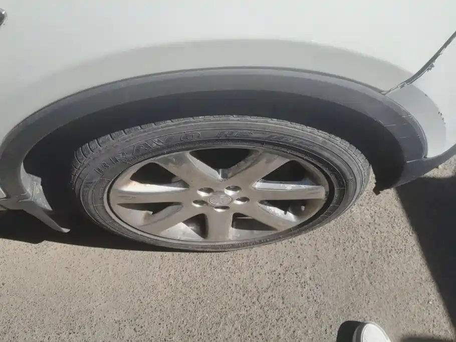 Photo 6 - Buick Encore