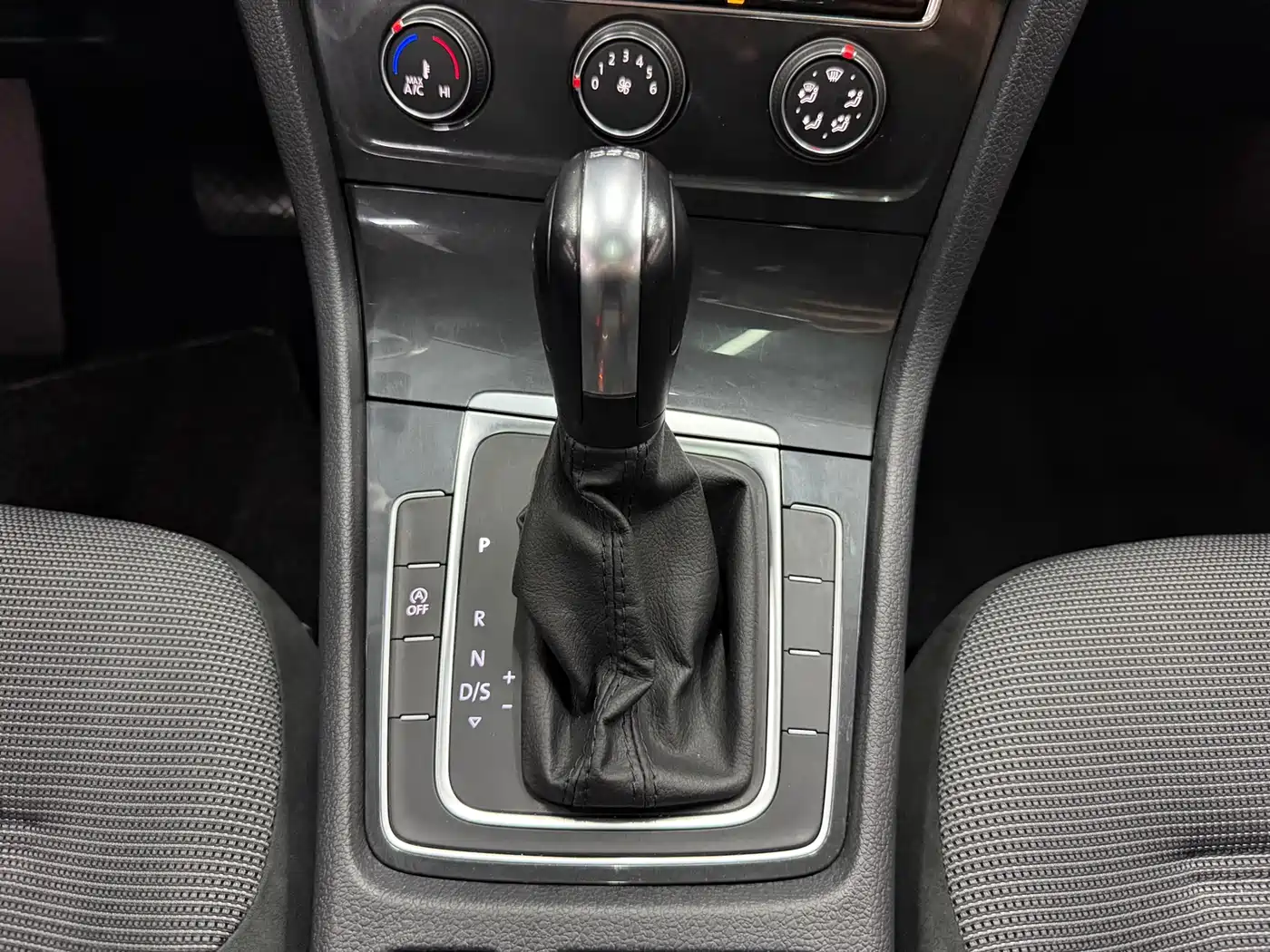 Volkswagen Golf 2019 280TSI DSG Comfort China VI фото 8