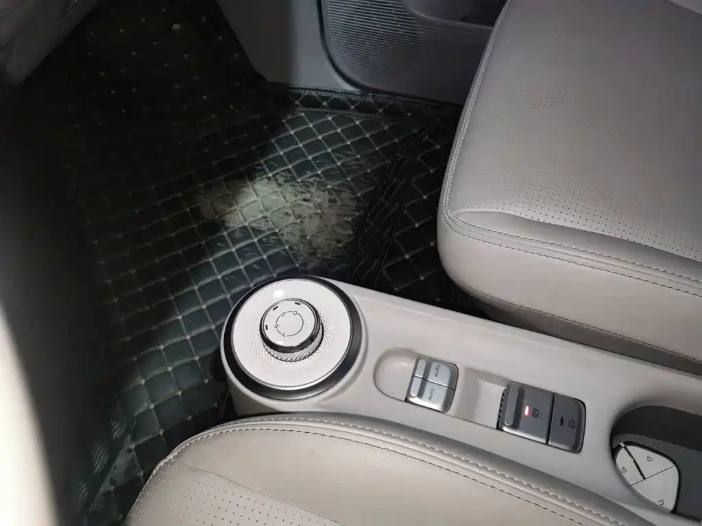 Wuling Motors Wuling Air ev 2023 2023 4-Seat Advanced Edition