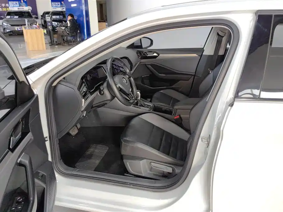 Volkswagen Sagitar 2021 200TSI DSG Comfort Smart Edition фото 9