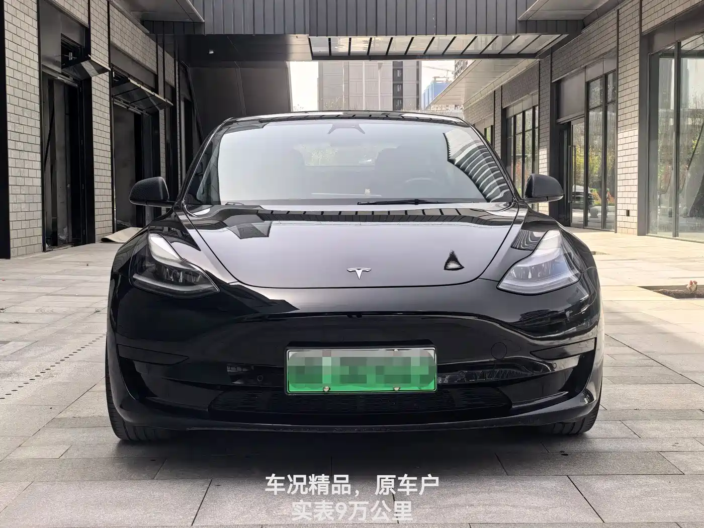 TESLA MODEL 3