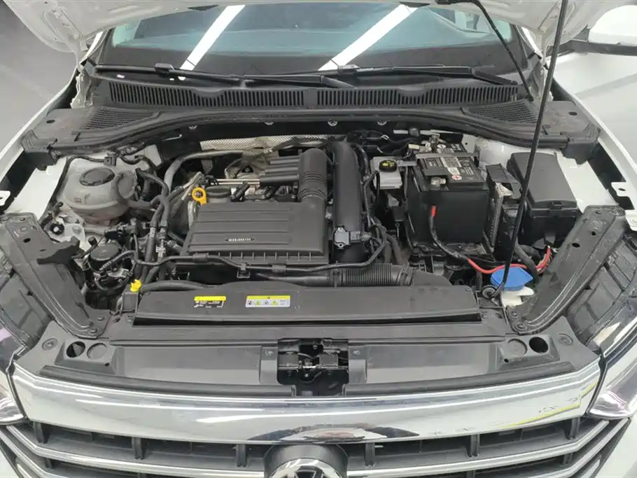 Volkswagen Sagitar 2022 280TSI DSG Surpassing Edition фото 10
