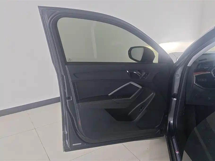 Audi Q3 2019 35 TFSI Fashion Sport фото 7
