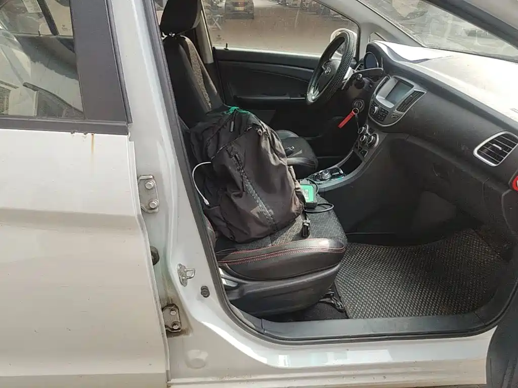 Cowin Kaiyi C3 2016 2015 1.5L AMT Gold Diamond Edition