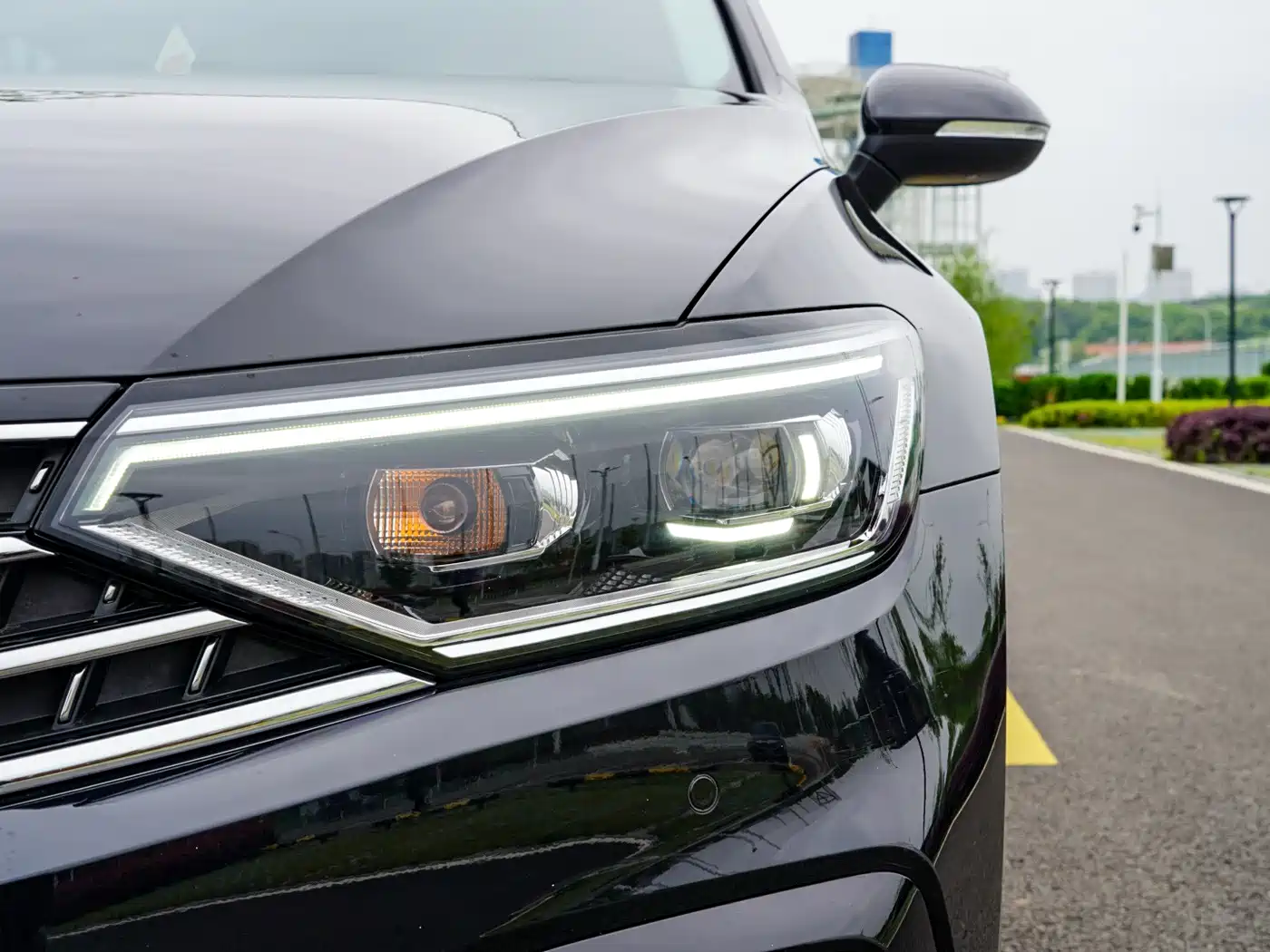 Volkswagen Magotan 2023 Model 2 Million Commemorative Edition 330TSI DSG Luxury фото 8