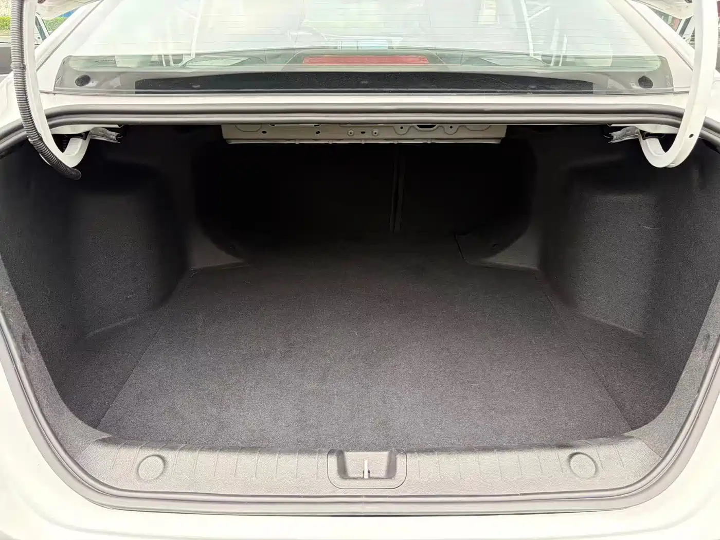 GEELY AUTOMOBILE BINRUI