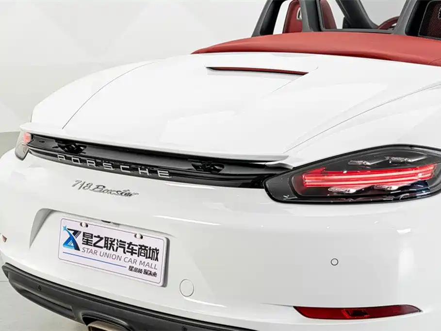 صورة 10 - Porsche 718