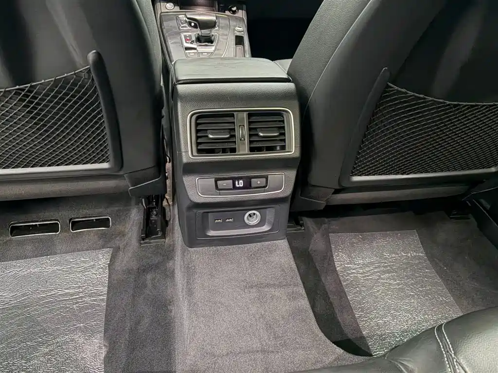 Audi Q5L, миниатюра 12