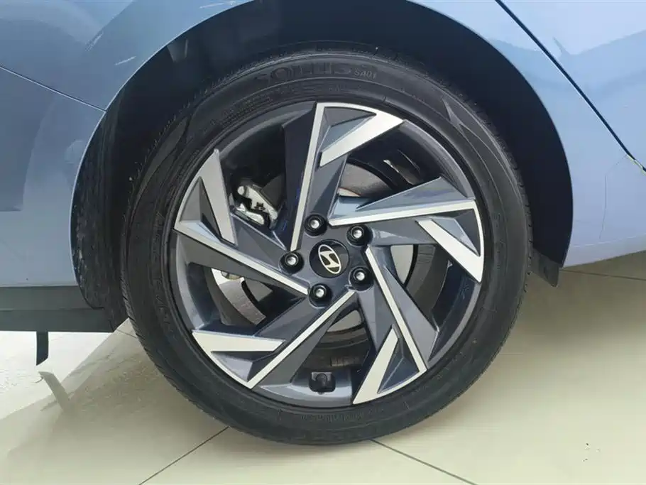 Hyundai Elantra 2023 1.5L CVT GLX Elite Edition фото 6