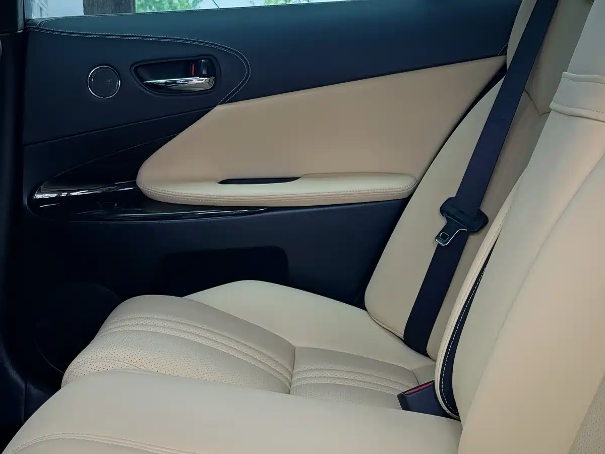 Lexus GS 2008 460 фото 28