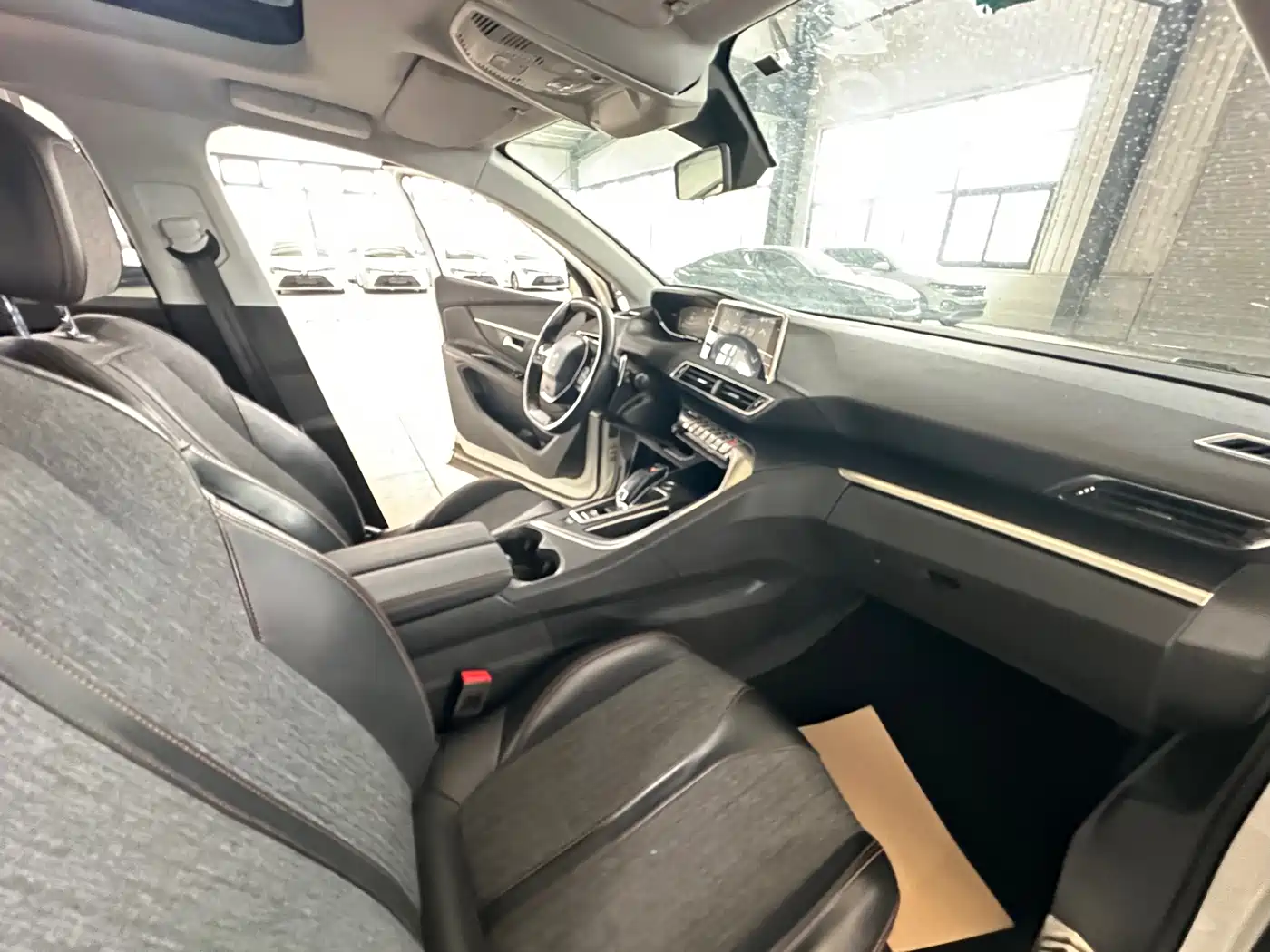 Peugeot 5008 2017 350THP 7-Seater Unlimited Edition фото 16