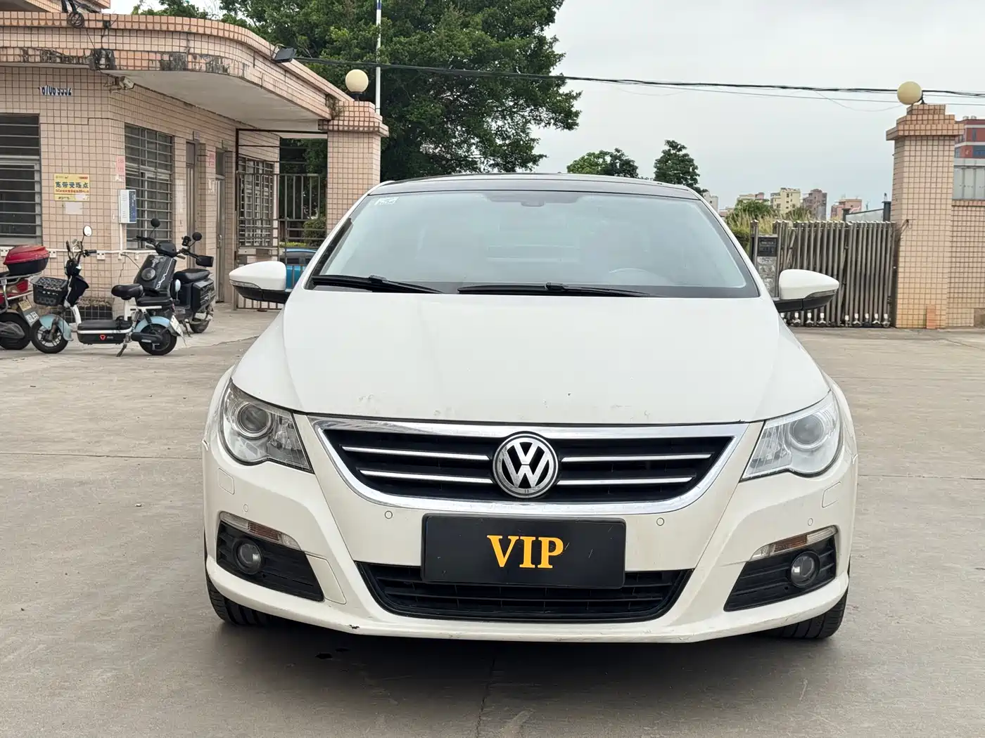 Volkswagen FAW-Volkswagen CC 2011 2.0TSI Luxury фото 2