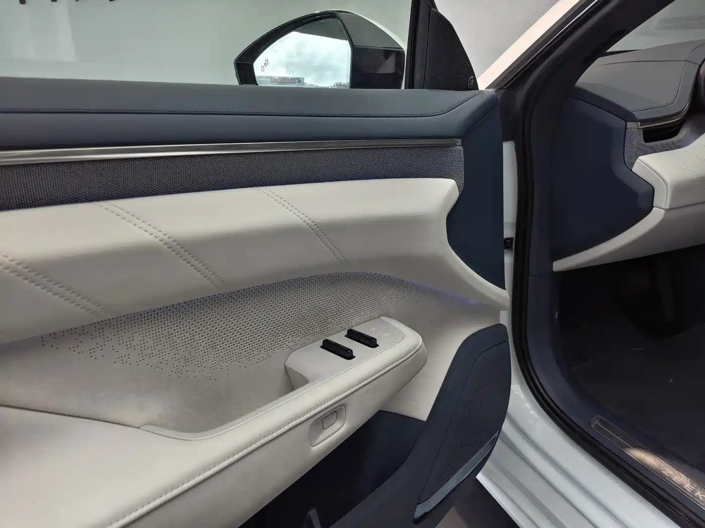 ZEEKR 001 2025 2025 YOU Edition 100kWh AWD