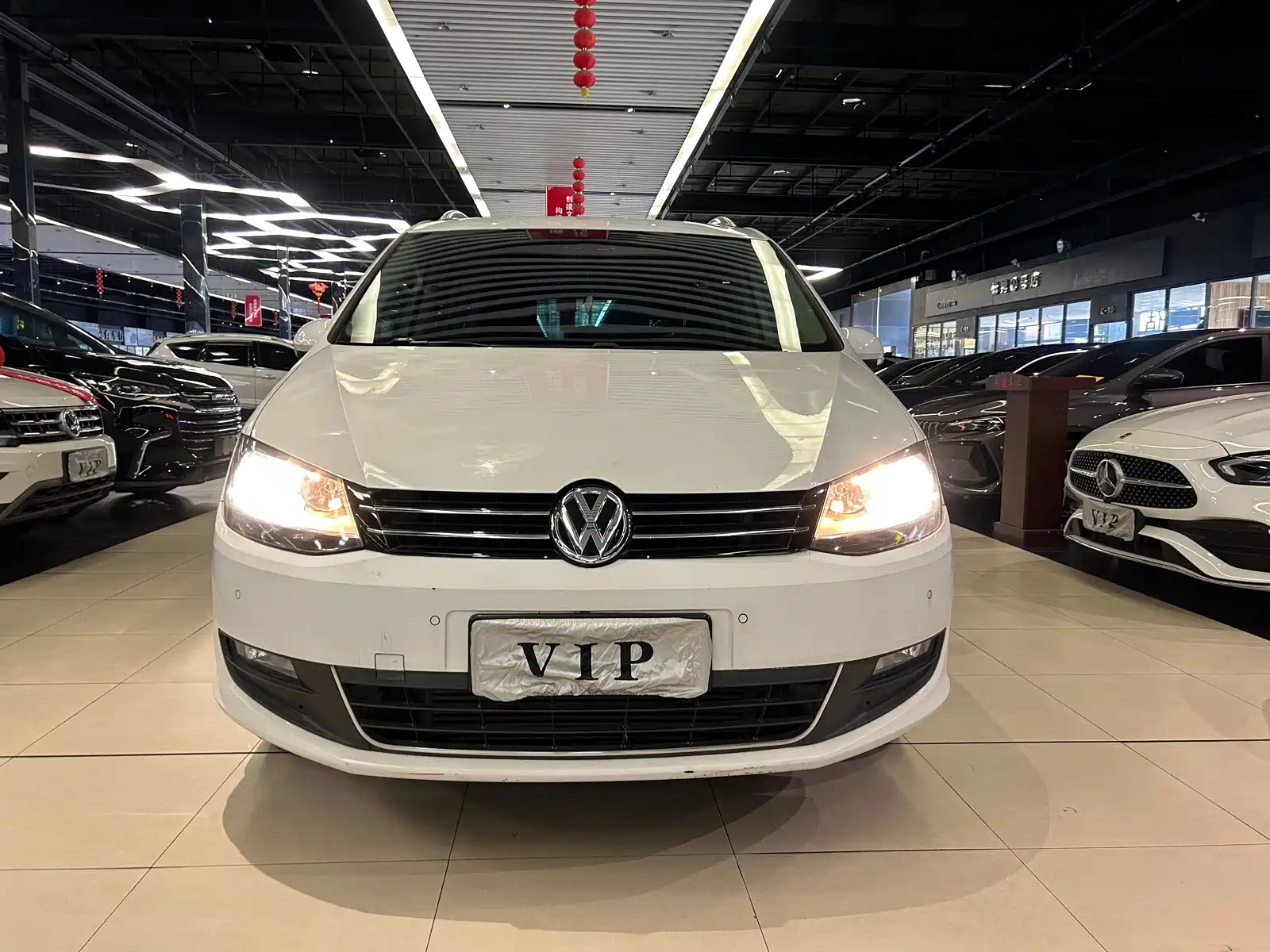 Фото 1 - Volkswagen Sharan