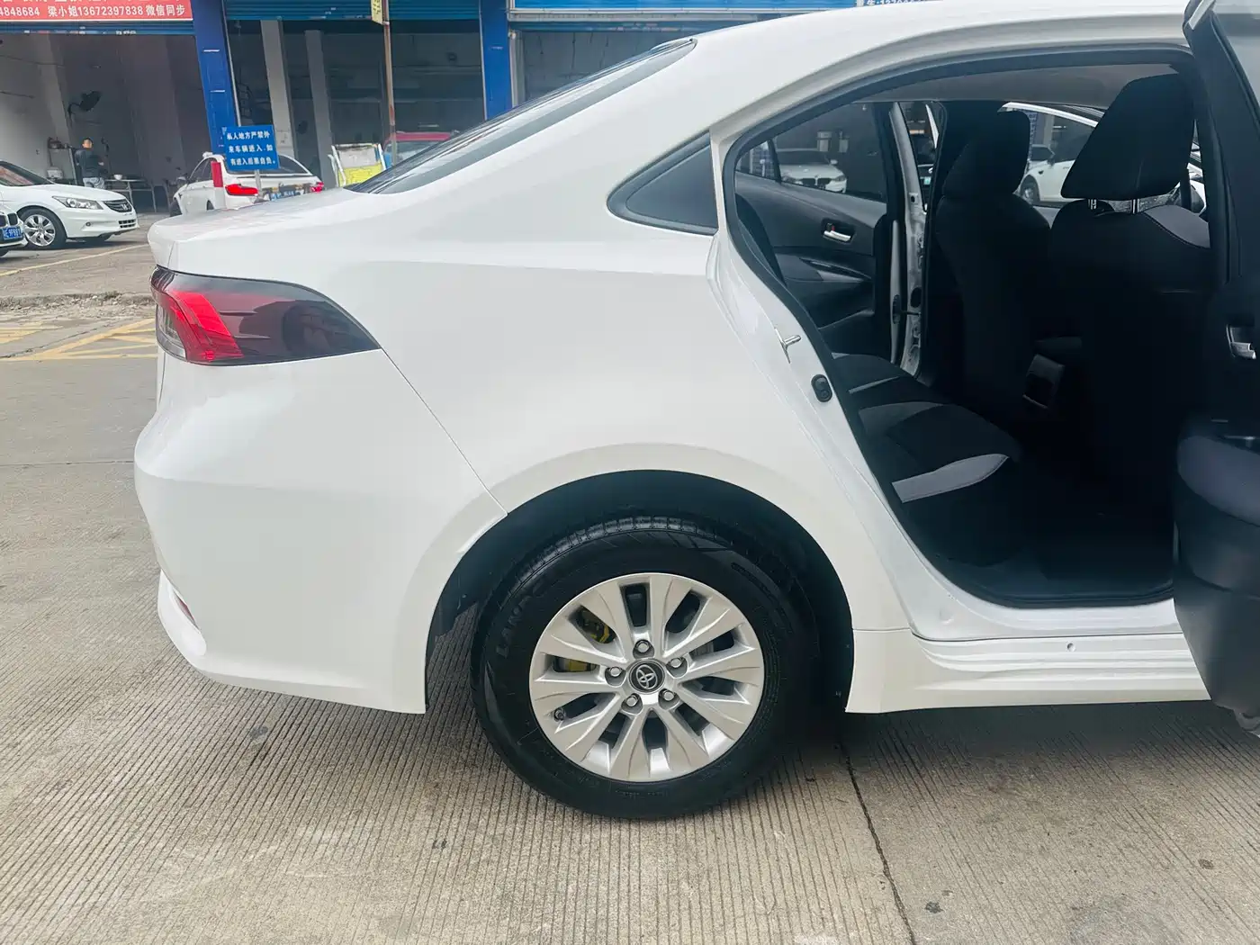 Toyota Corolla 2023 1.2T Pioneer Edition фото 11