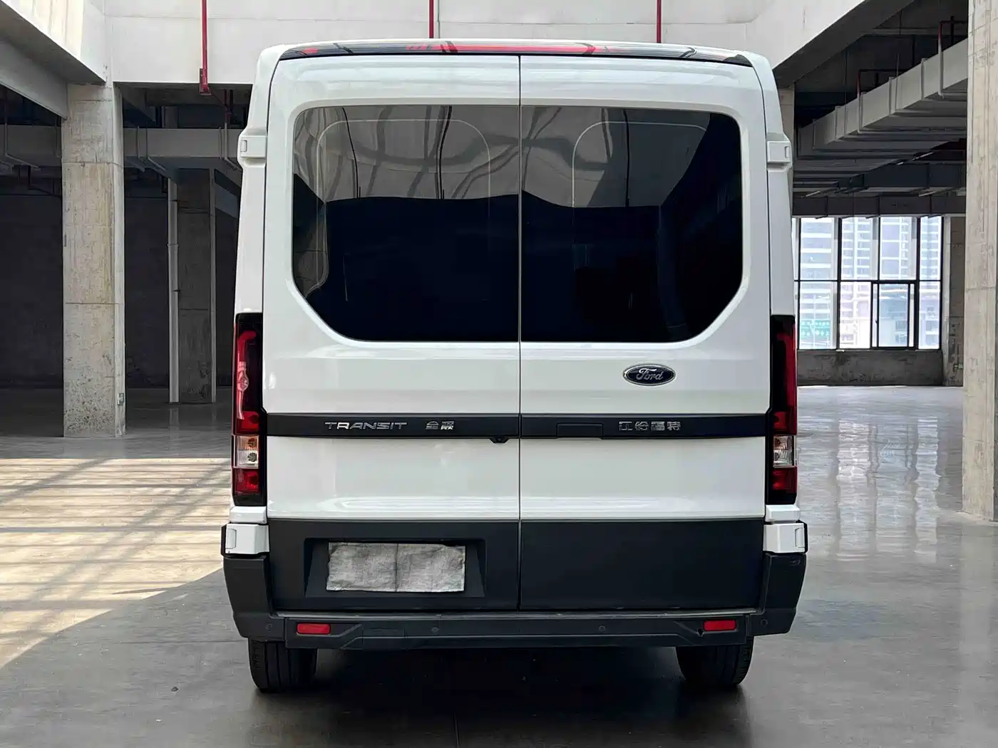 Ford Transit T8 2024 2024 T8 2.3T Diesel Manual Short Wheelbase Medium Roof 6-Seat Multi-Purpose Version 3/3