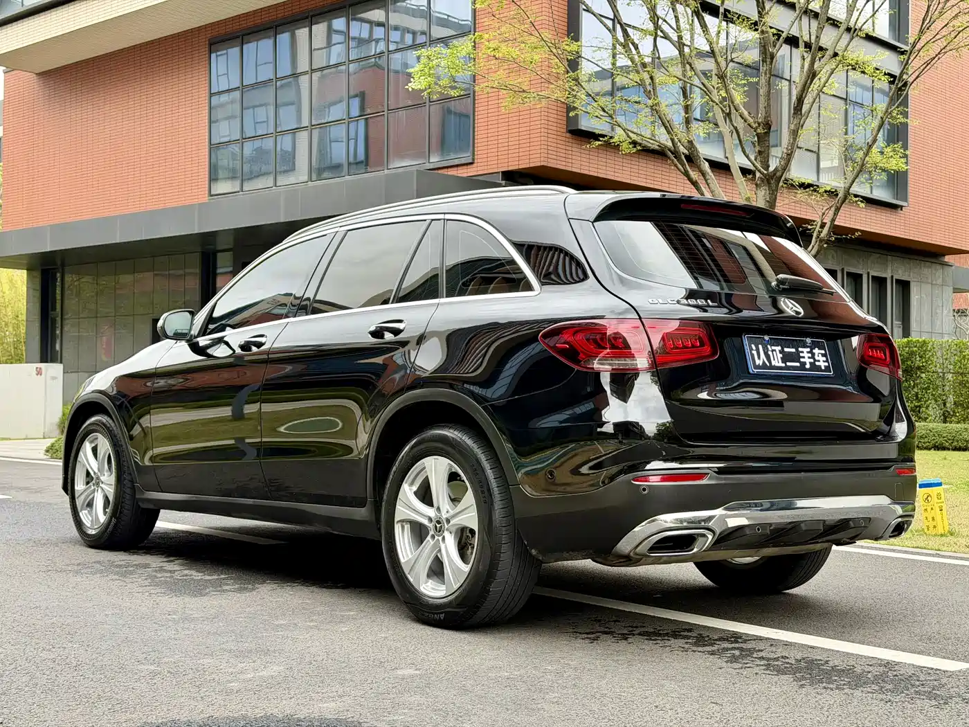Mercedes-Benz GLC 2020 GLC 260 L 4MATIC Dynamic фото 4