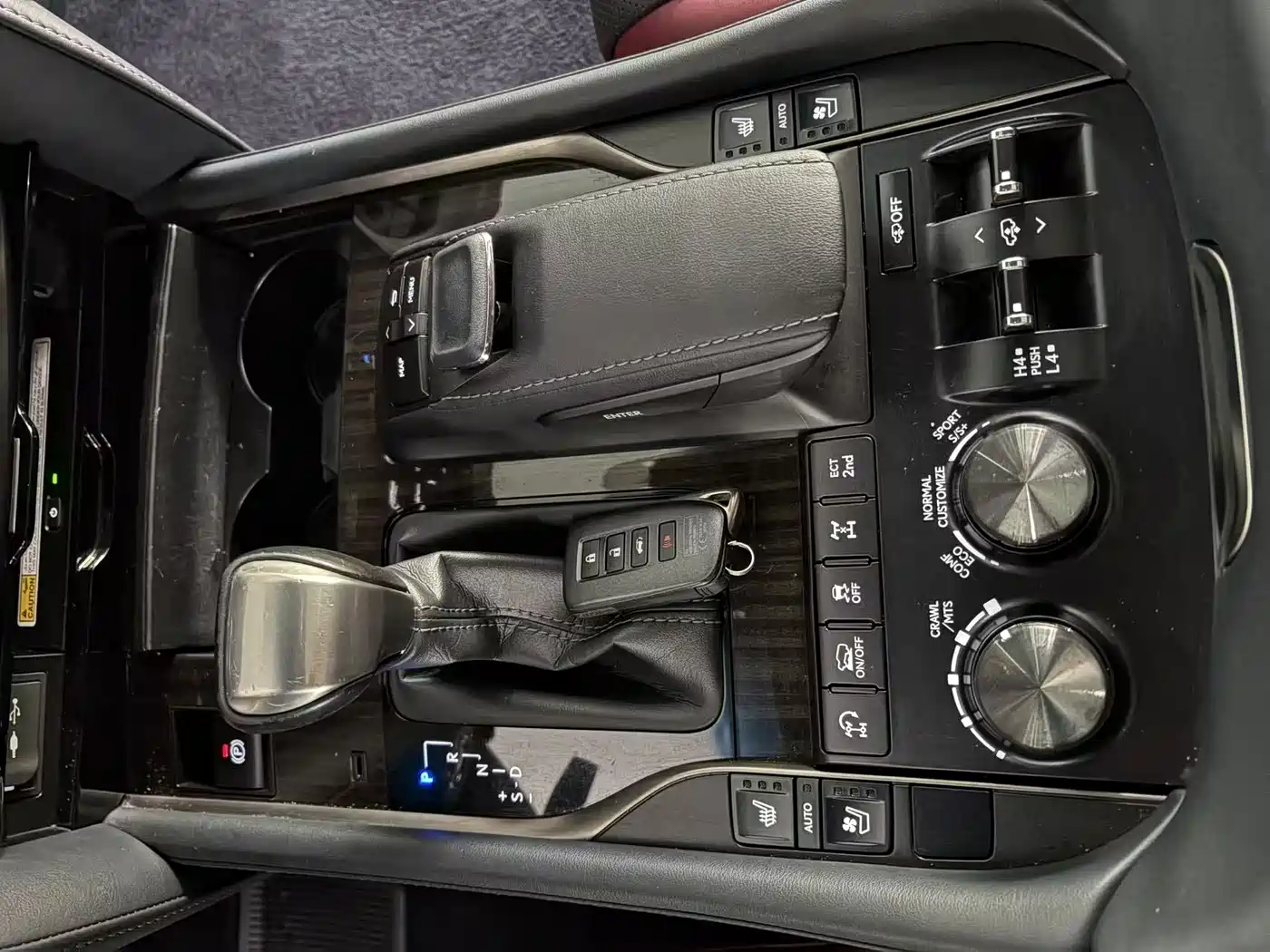 Lexus LX 2019 570 Peak Special Edition фото 21