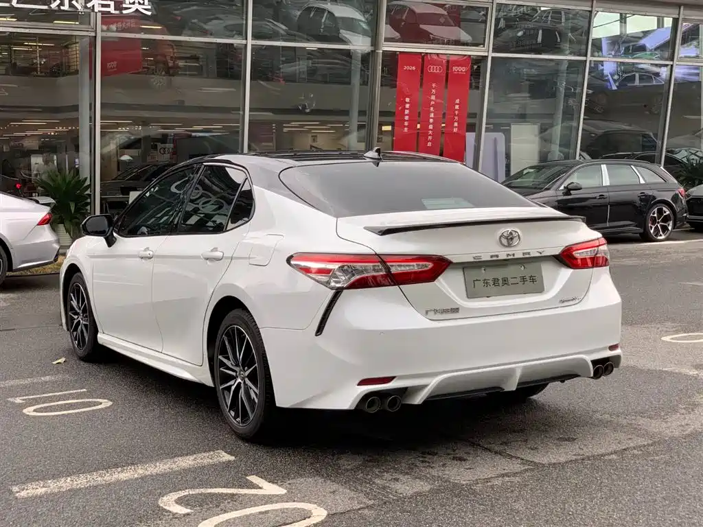 Toyota Camry 2021 2.0S Sporty Edition фото 4