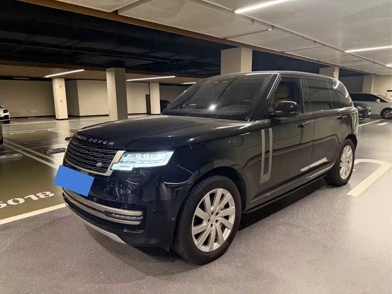 Land Rover Range Rover 2026 2025 3.0 L6 400PS Flourishing Era Extended Wheelbase