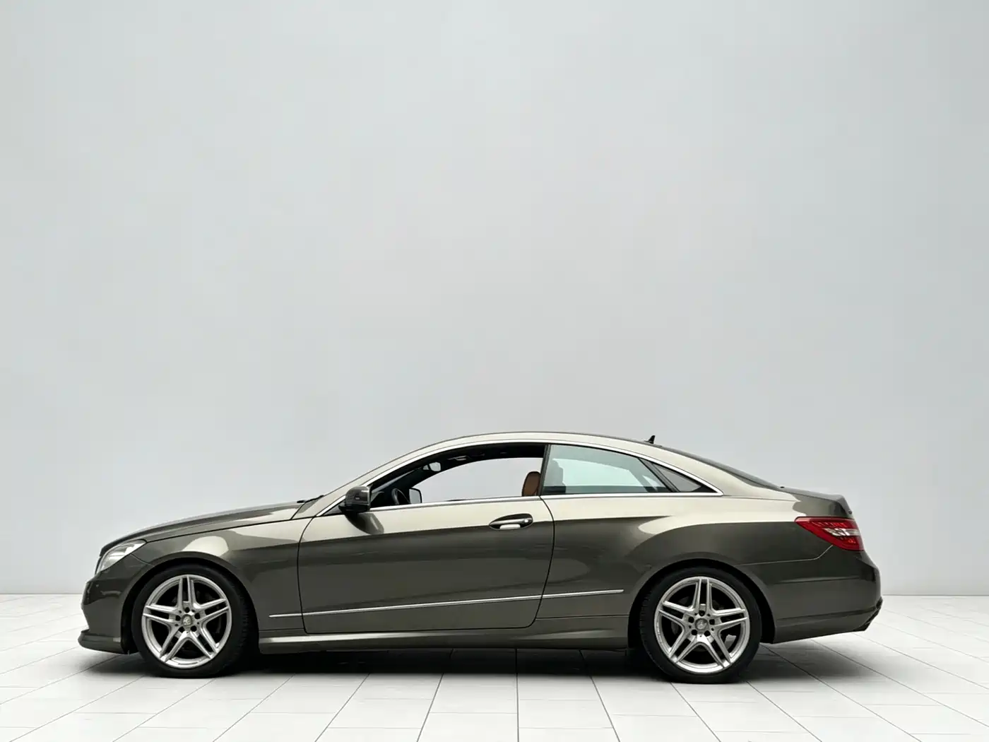 Mercedes-Benz E-Class (Import) 2012 E 260 CGI Coupe фото 8