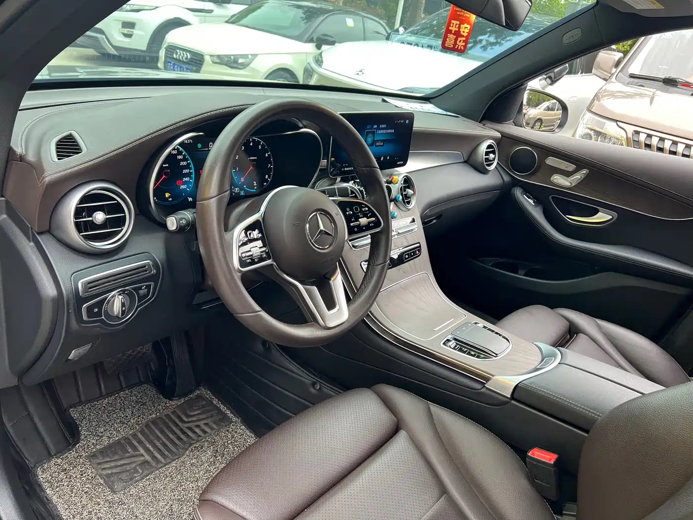 Mercedes-Benz GLC 2022 Model GLC 260 L 4MATIC Luxury Edition фото 11