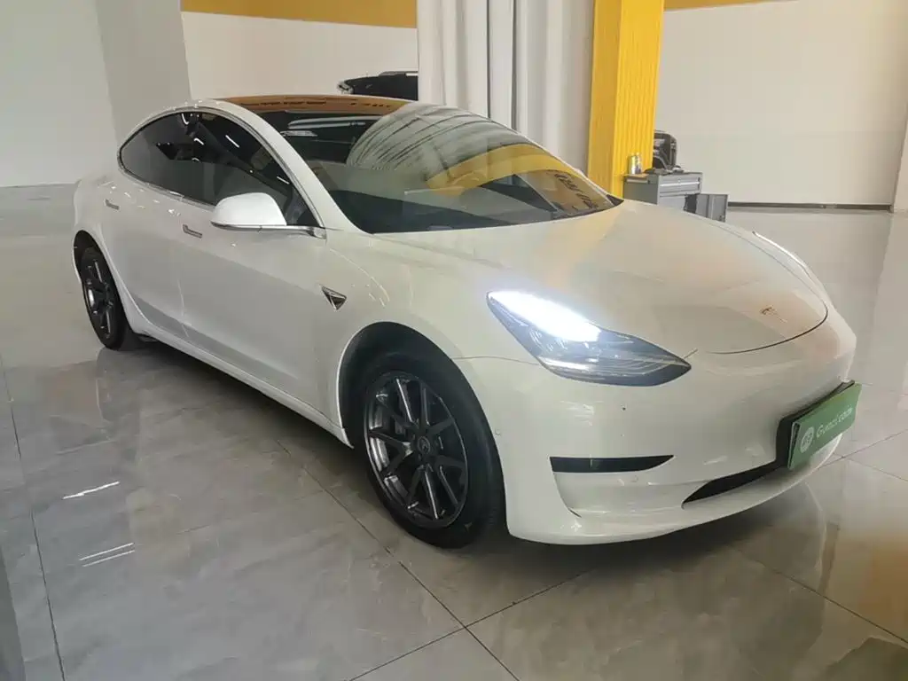 Tesla Model 3 2020 2020 Facelift Standard Range RWD Upgrade