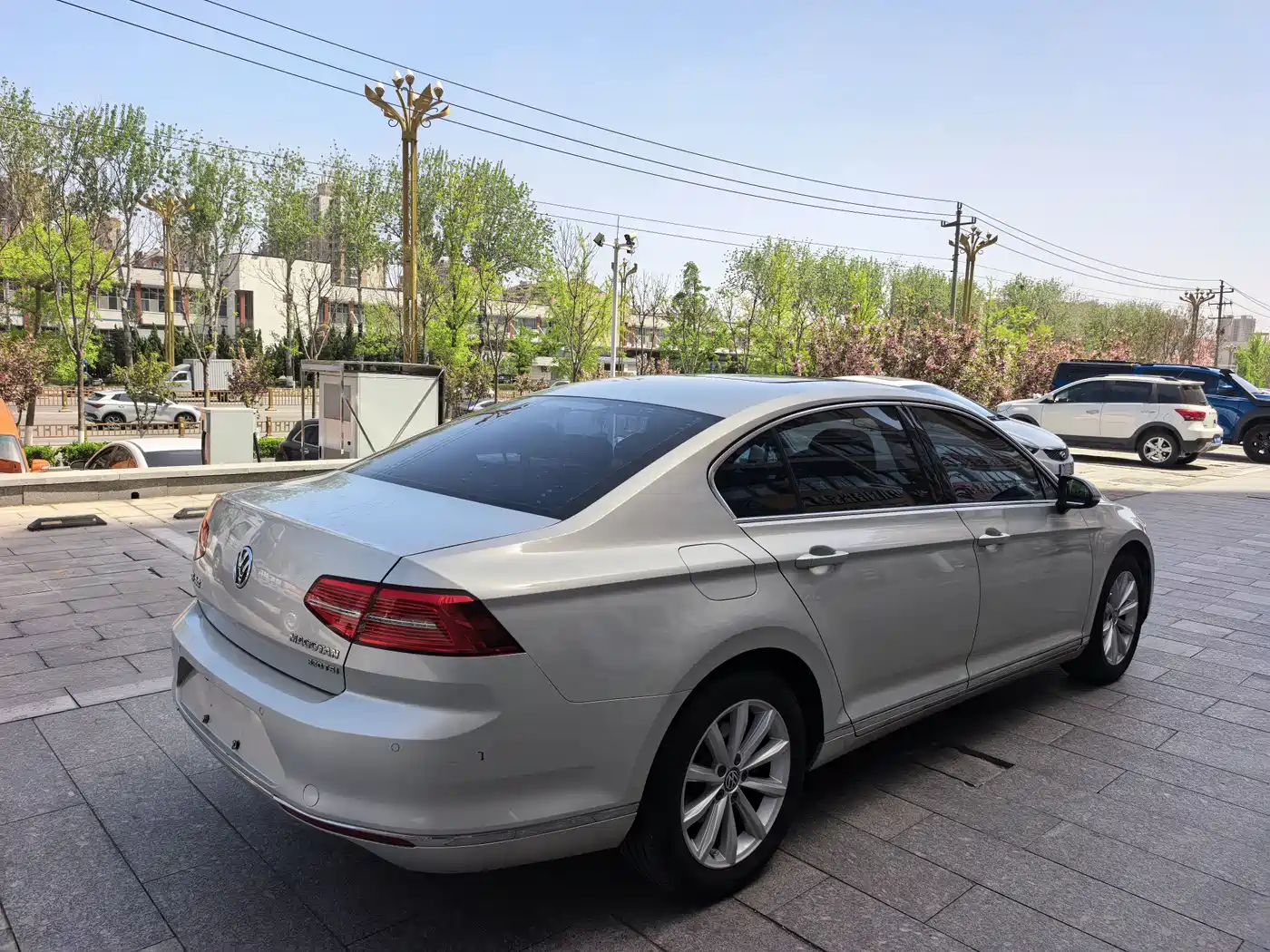 Volkswagen Magotan 2017 330TSI DSG Leading фото 9