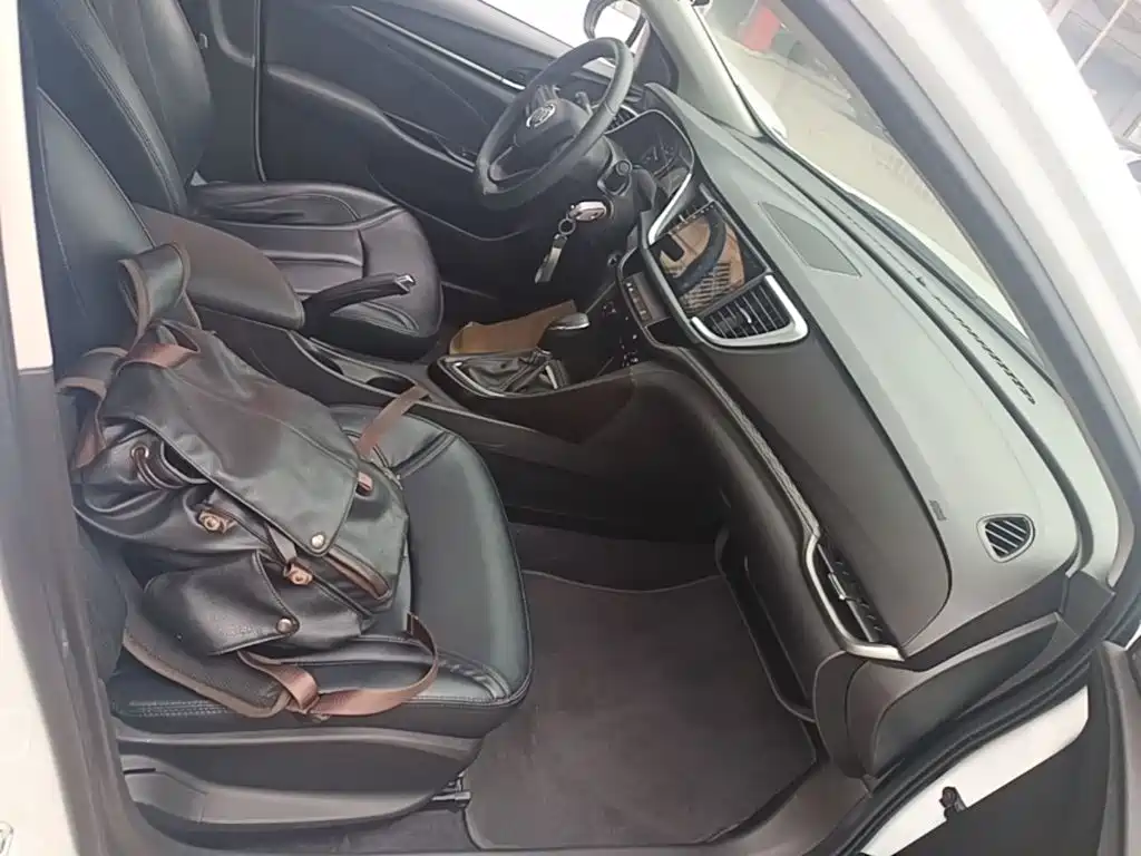 Фото 25 - Buick Excelle