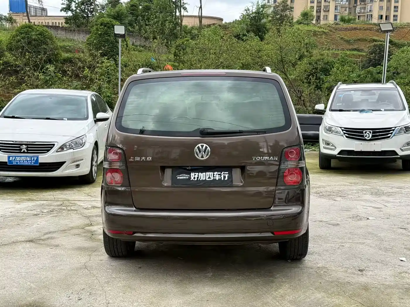 Volkswagen Touran 2011 1.4T DSG Intelligent Elite 5-seater фото 8