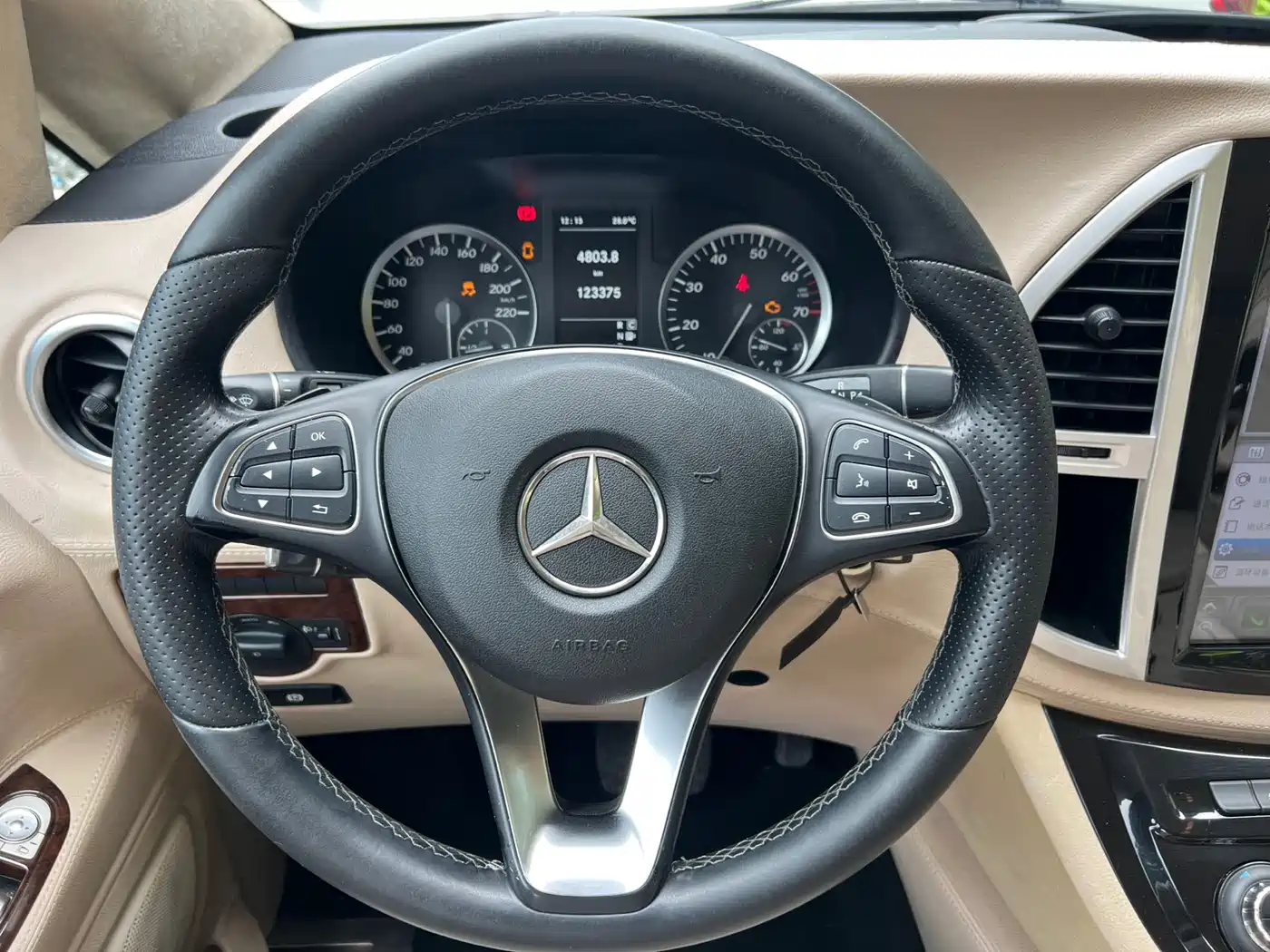 Mercedes-Benz Vito 2018 2.0T Business Edition China VI фото 11