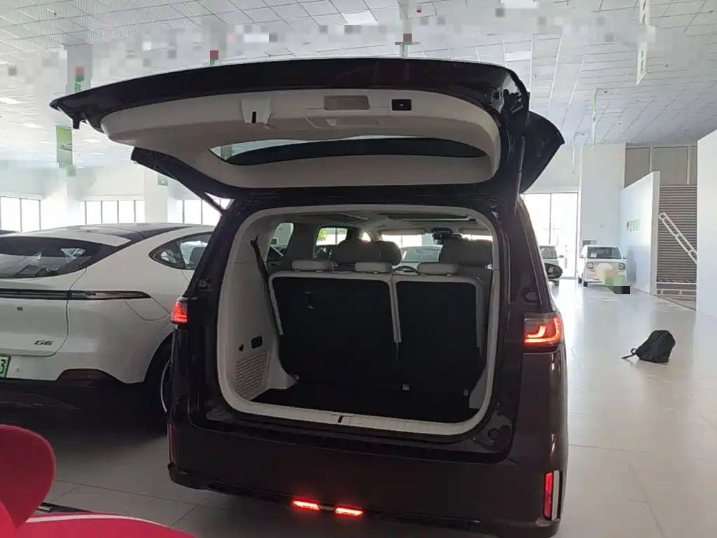 Voyah Voyah Dreamer 2026 2025 Model PHEV Basic Version