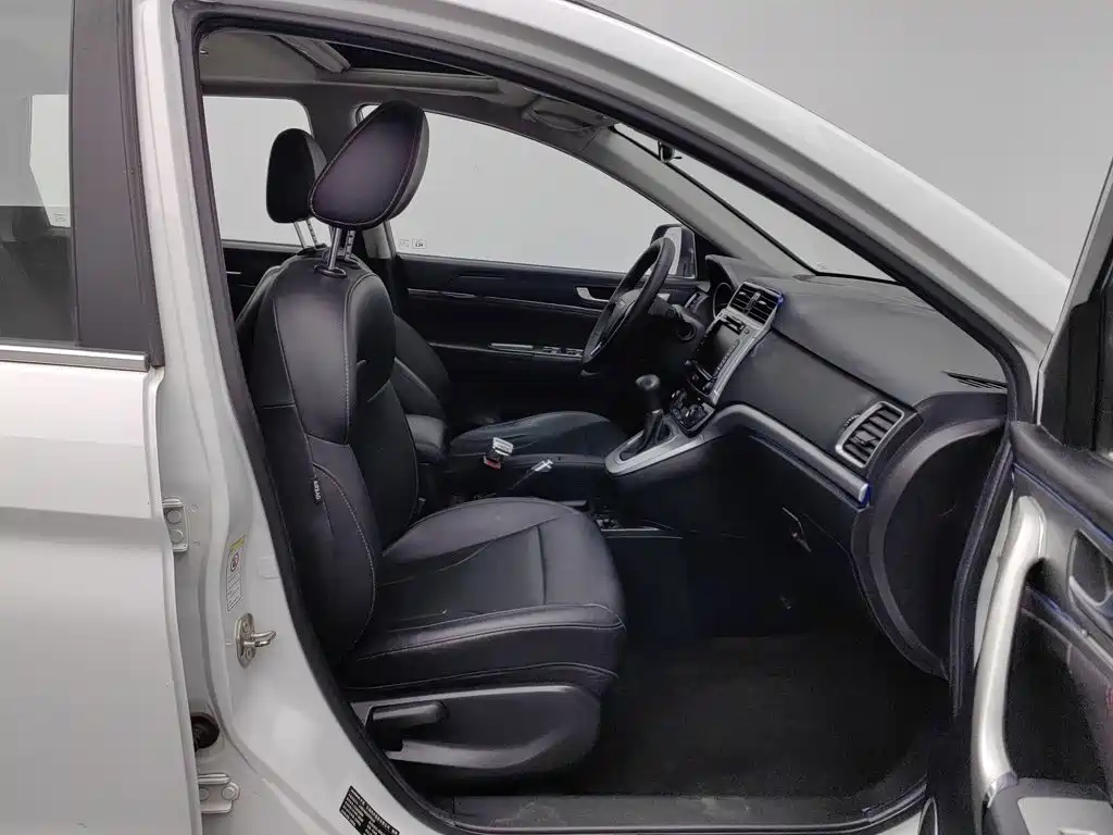 Haval M6 2018 2018 Facelift 1.5T DCT 2WD Elite Edition
