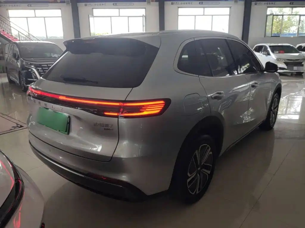 Geely Galaxy Galaxy Starship 7 EM-i 2025 2025 Model 120km Voyage+ Edition