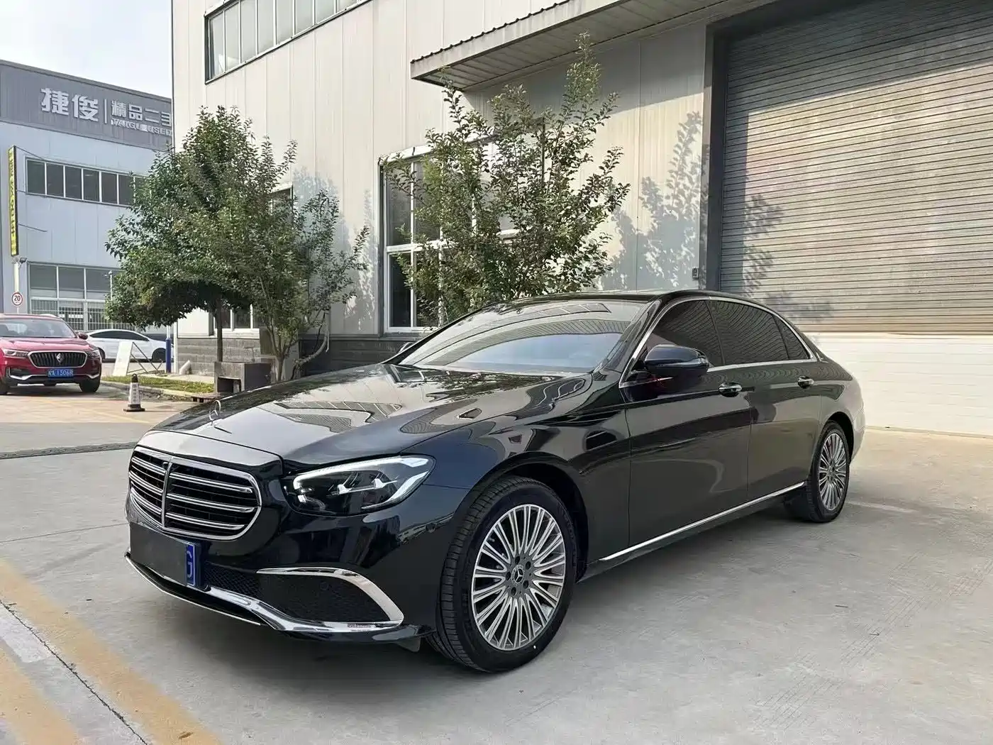 MERCEDES-BENZ E-CLASS