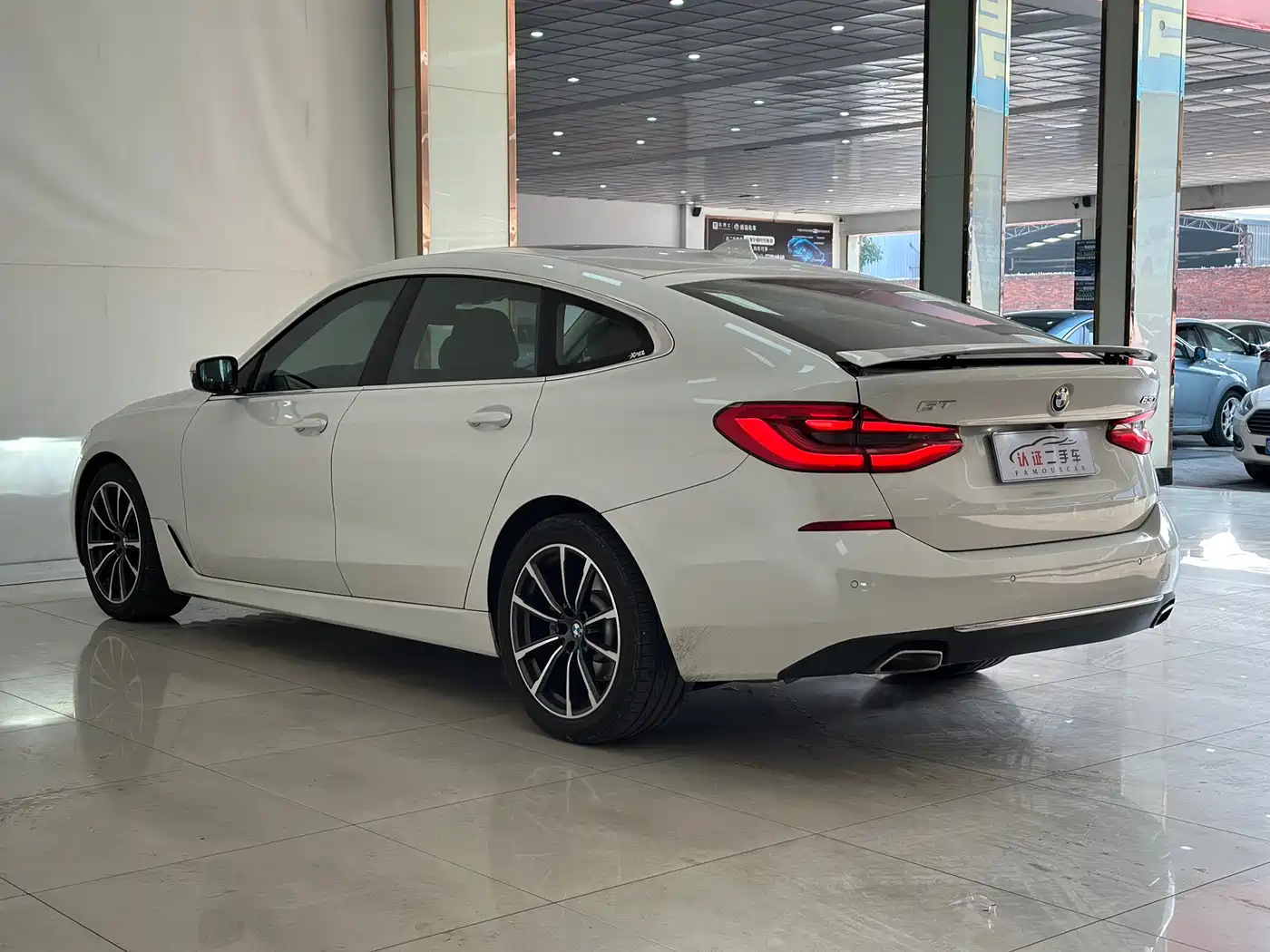 BMW 6 Series GT 2020 630i Luxury Design Package фото 8