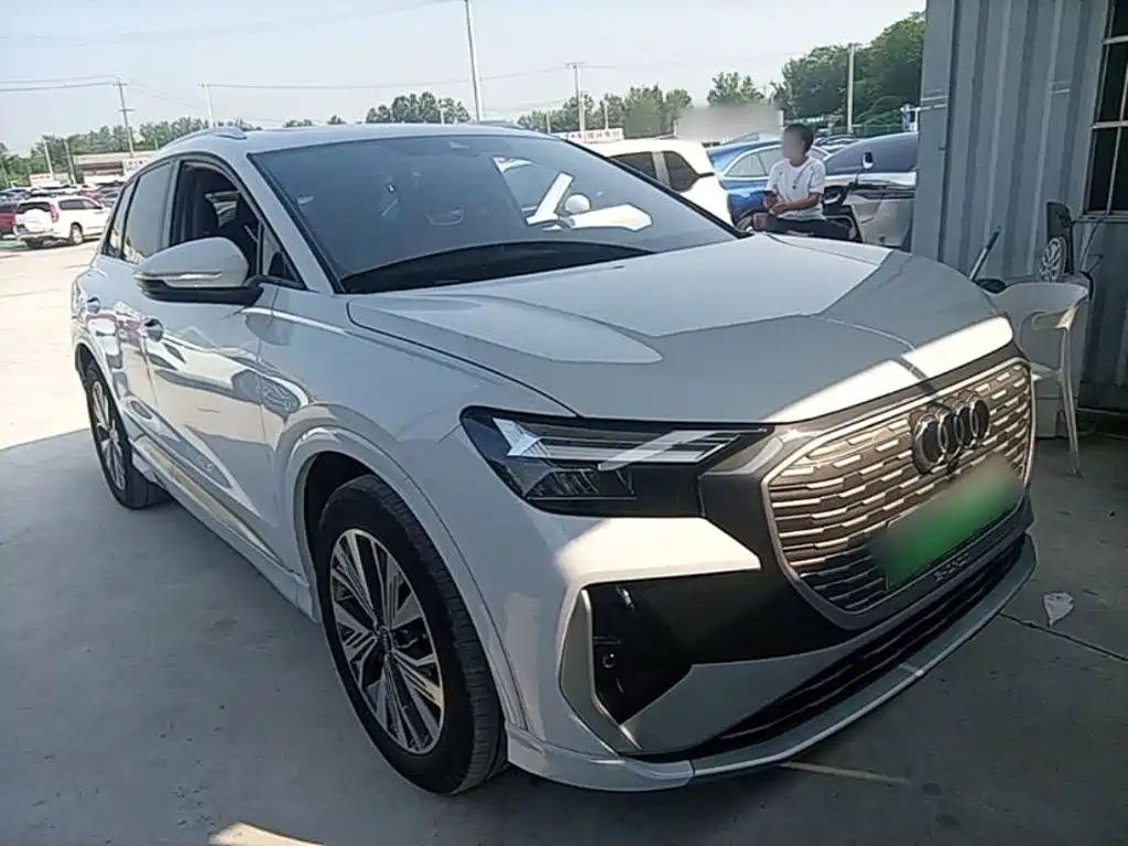 Audi Q4 e-tron 2024 2023 40 e-tron Pioneer Edition