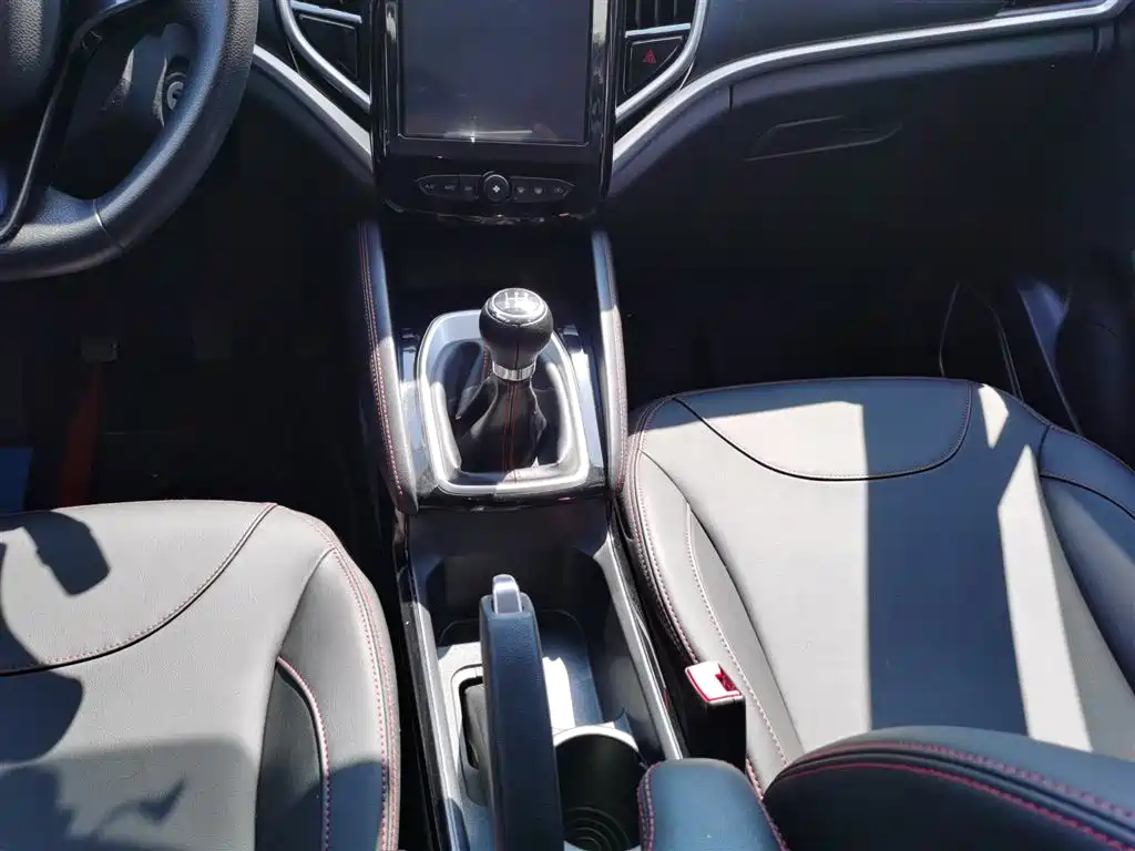 Zhonghua V3 2019 2017 1.5L Manual Comfort