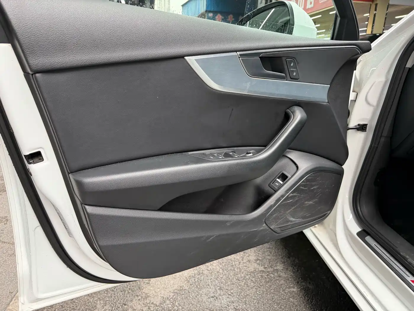 Фото 7 - Audi A4L