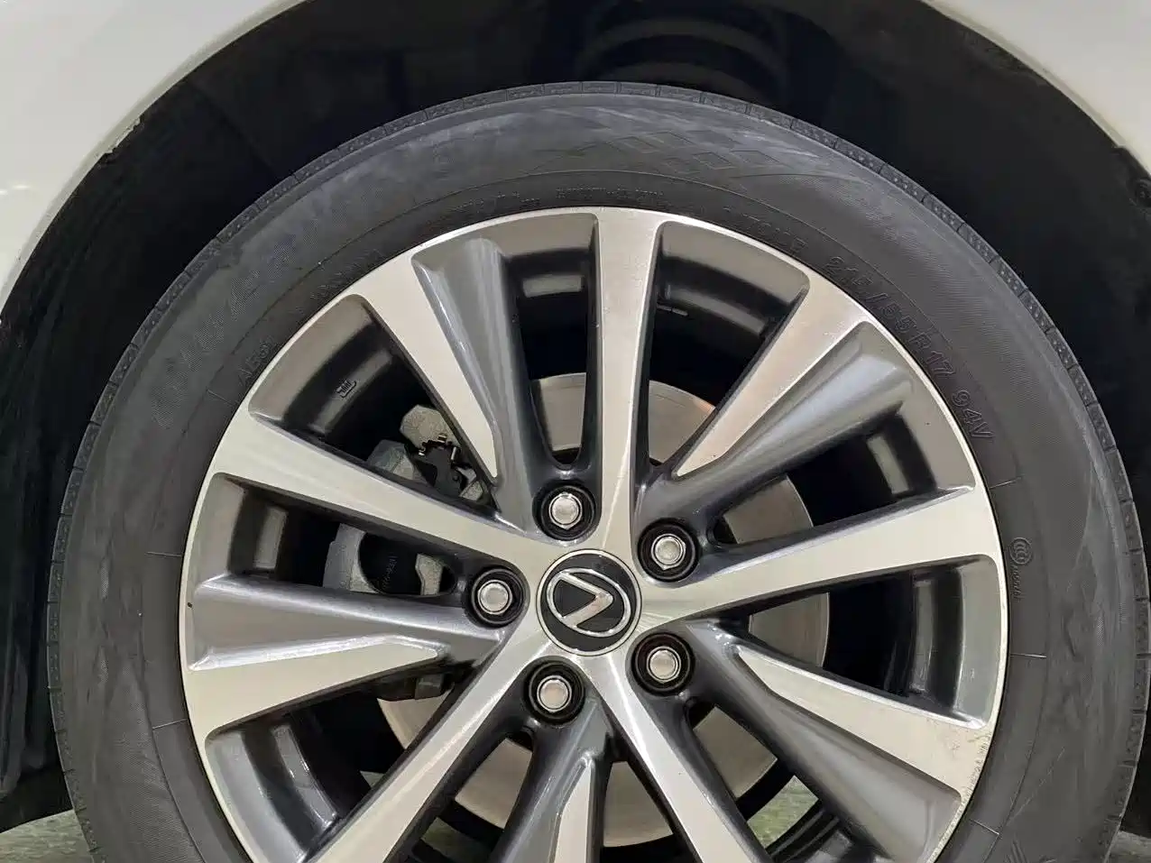 Lexus ES 2020 200 Excellence фото 17