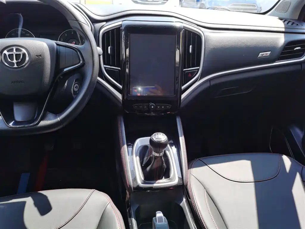 Zhonghua V3 2019 2017 1.5L Manual Comfort