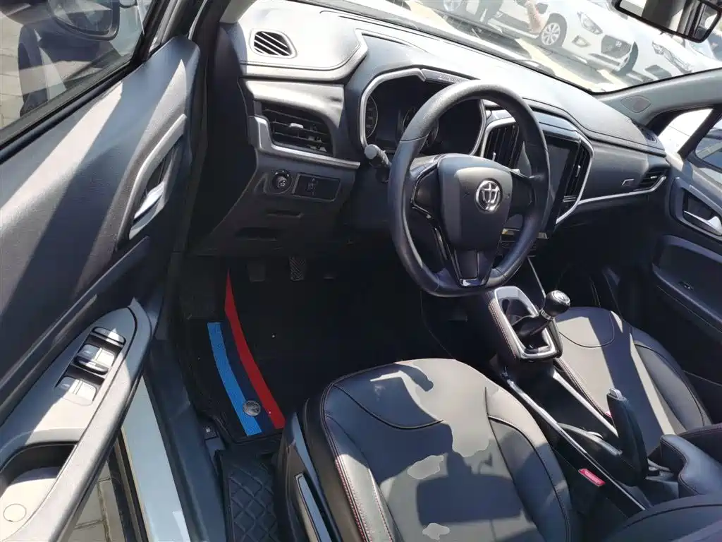 Zhonghua V3 2019 2017 1.5L Manual Comfort