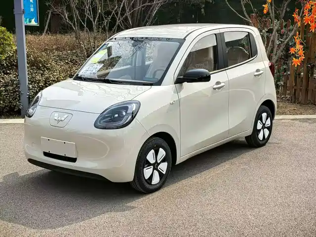 Wuling Hongguang MINI EV Четырёхдверный, Продвинутая, 4-е поколение