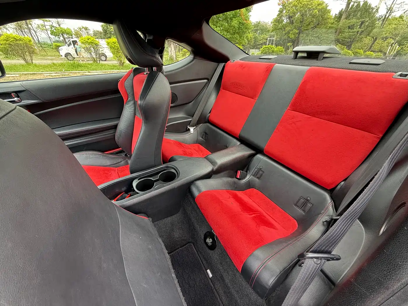 Toyota 86 2014 2.0L Automatic Luxury фото 12