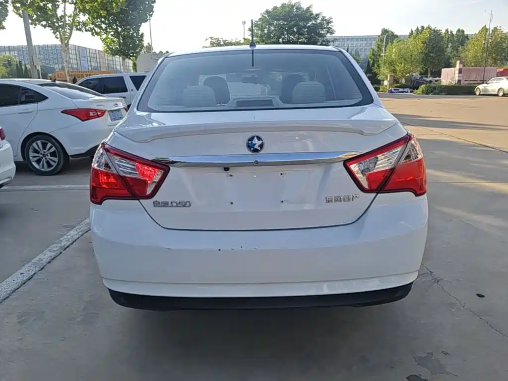 Venucia D50 2015 2015 1.6L Automatic Fashion