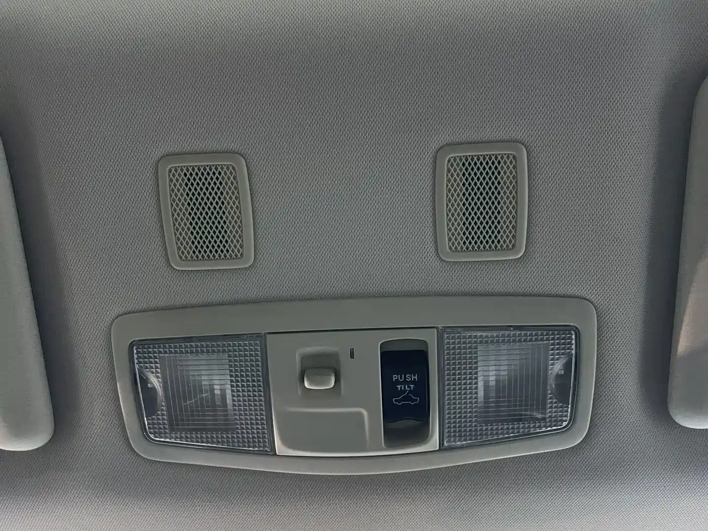 Mitsubishi Outlander 2023 2021 2.0L FWD Comfort Edition 5-seater