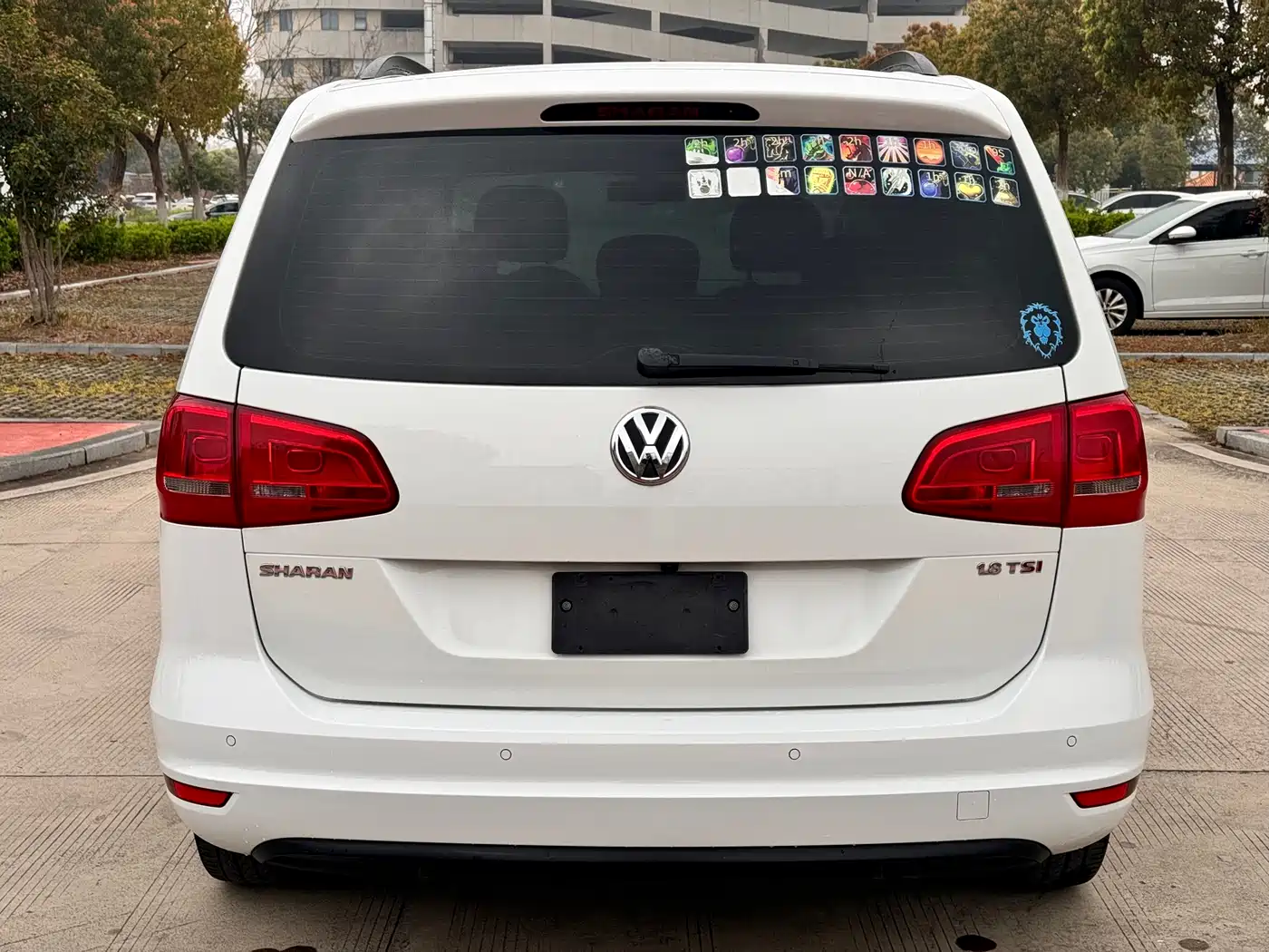 Volkswagen Sharan 2015 1.8TSI Comfort фото 23