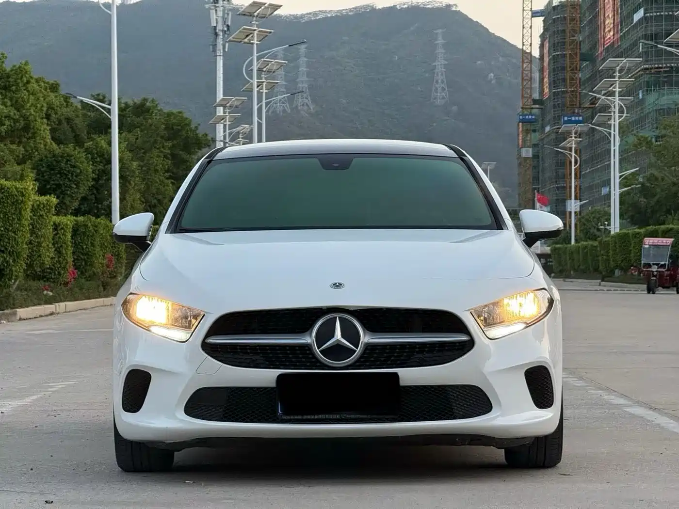 Mercedes-Benz A-Class 2021 A 180 L фото 2